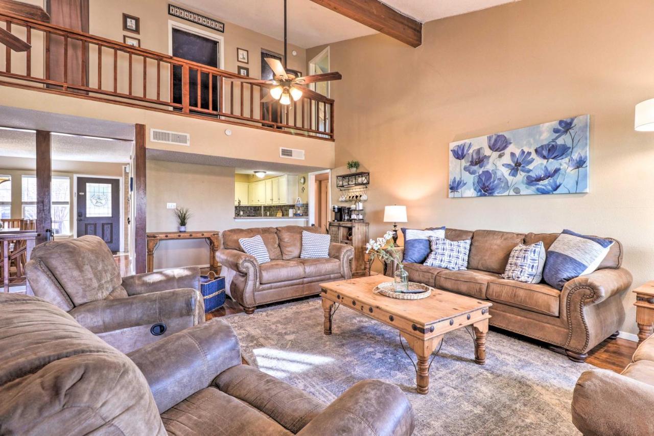 Lakefront Home With Point Venture Golf Access! מראה חיצוני תמונה